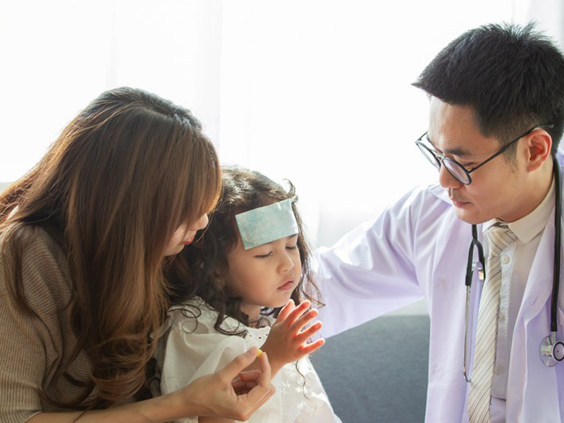 bac-si-chi-cach-nhan-biet-som-tre-bi-viem-nao-cha-me-nao-cung-can-biet