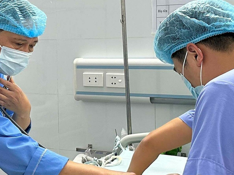 bo-tien-mua-da-than-chua-benh-cu-ong-bi-bong-nang