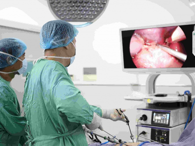 con-thung-da-day-ta-trang-vi-thoi-quen-khi-an-cua-trieu-gia-dinh-viet