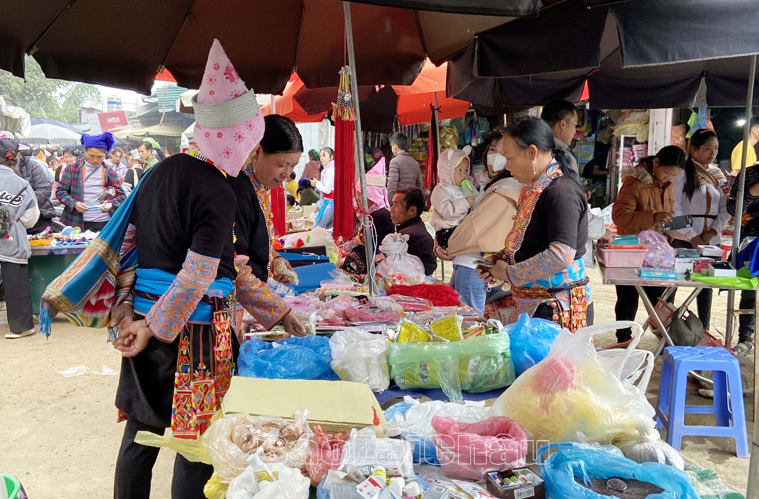 rac-thai-vang-ma-chai-1